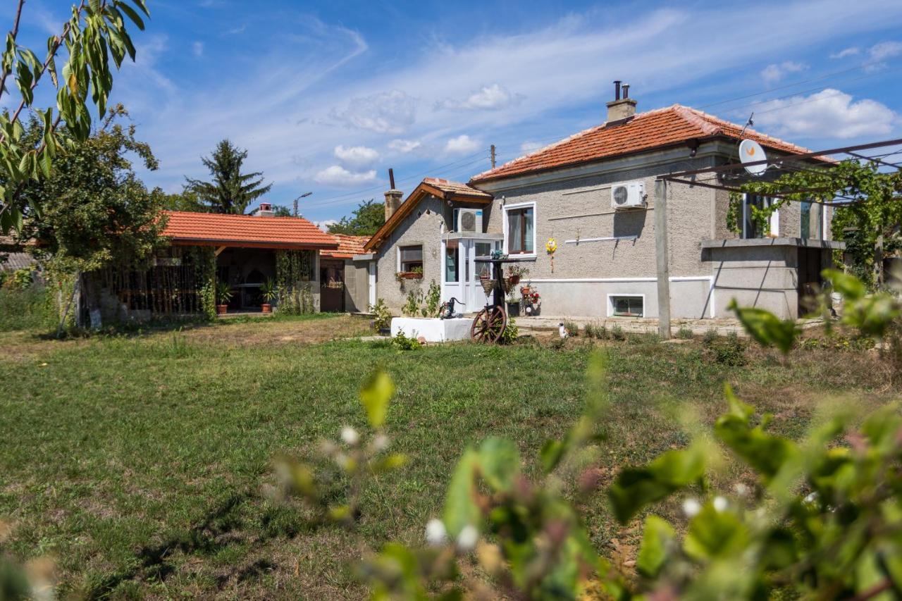 Къща За Гости Ilios Villa Varna Exterior photo